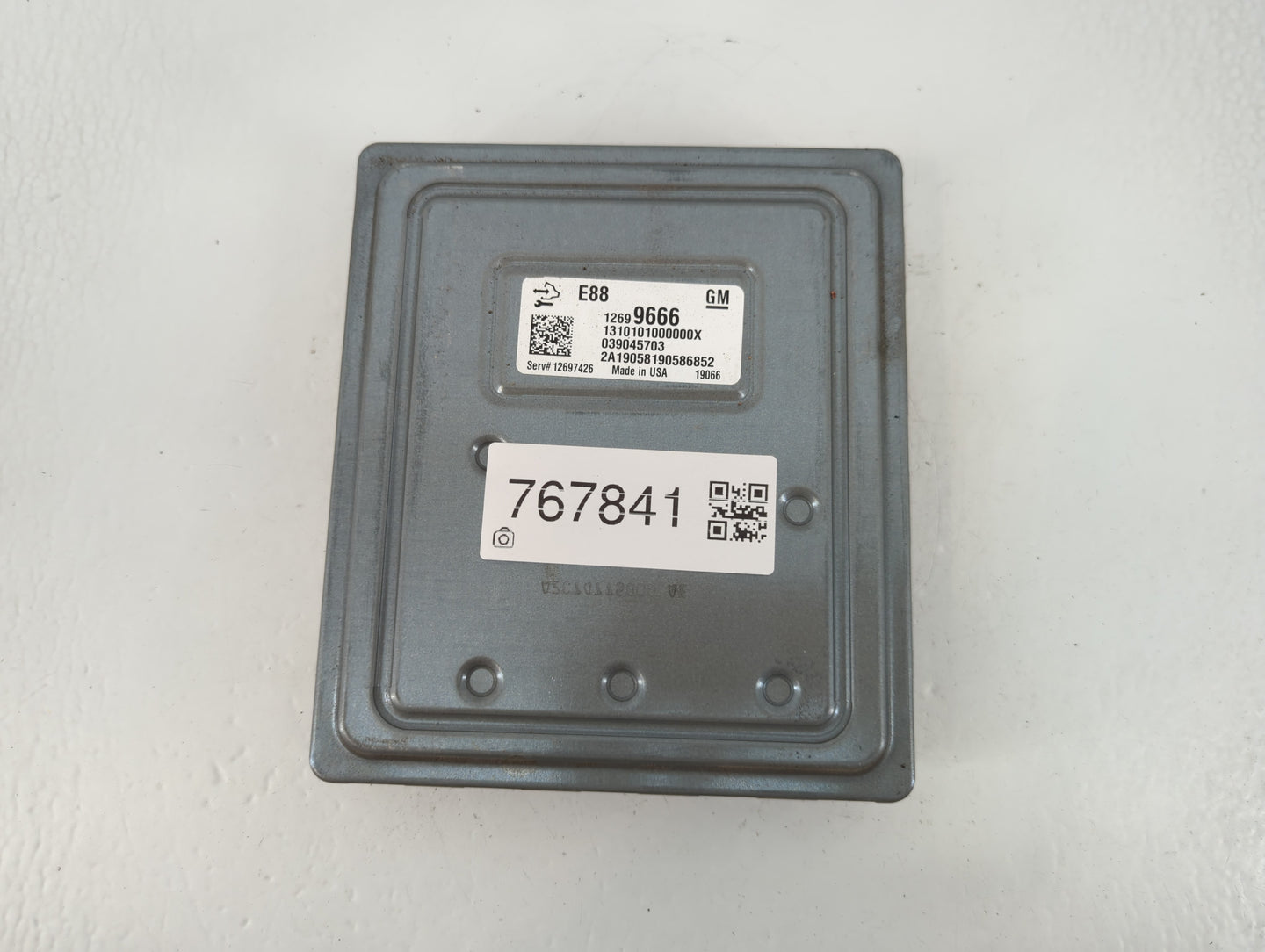 2018-2019 Chevrolet Malibu PCM Engine Control Computer ECU ECM PCU OEM P/N:12699666 Fits Fits 2018 2019 OEM Used Auto Parts 