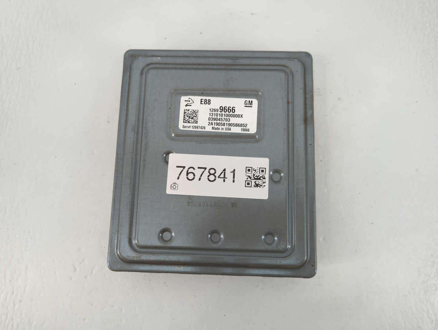 2018-2019 Chevrolet Malibu PCM Engine Control Computer ECU ECM PCU OEM P/N:12699666 Fits Fits 2018 2019 OEM Used Auto Parts 