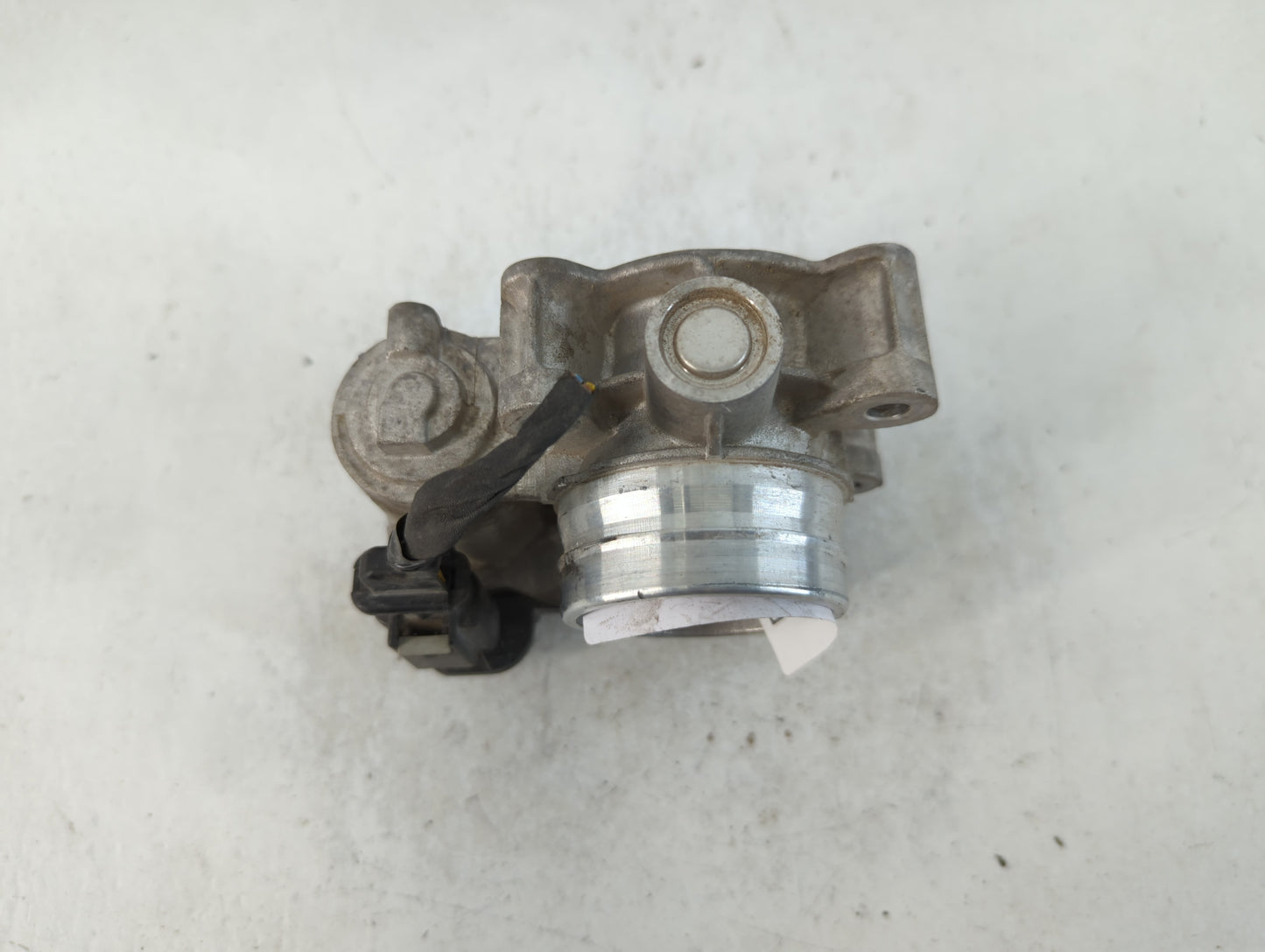 2016-2021 Chevrolet Malibu Throttle Body P/N:12671379AA Fits Fits 2016 2017 2018 2019 2020 2021 2022 OEM Used Auto Parts - O