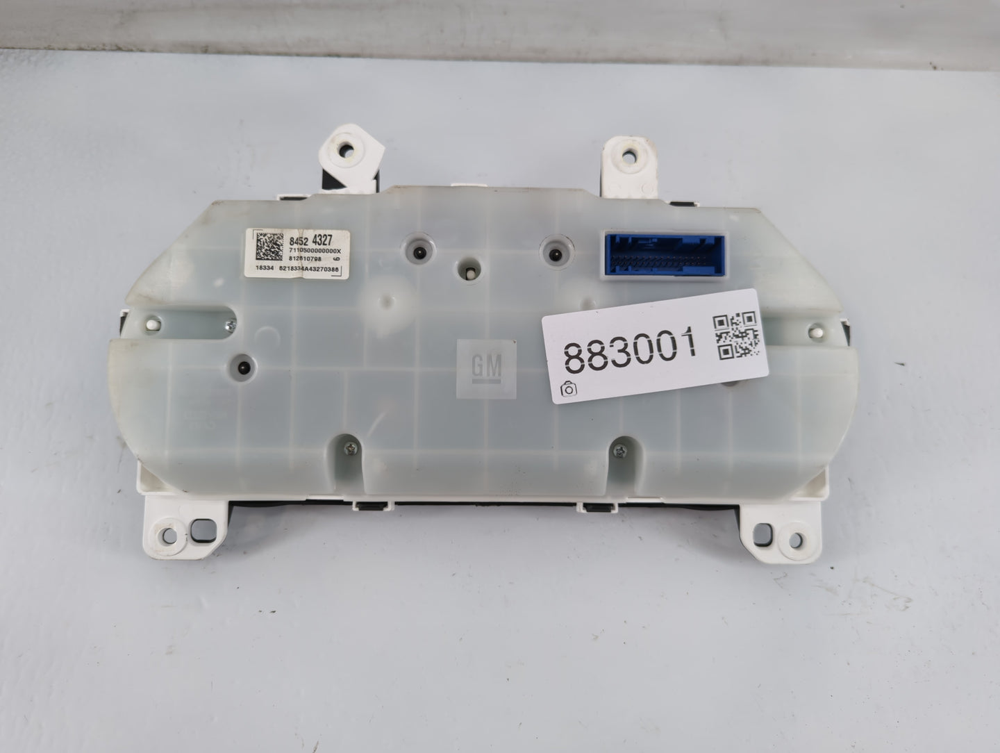 2019 Chevrolet Malibu Instrument Cluster Speedometer Gauges P/N:84524327 Fits OEM Used Auto Parts - Oemusedautoparts1.com