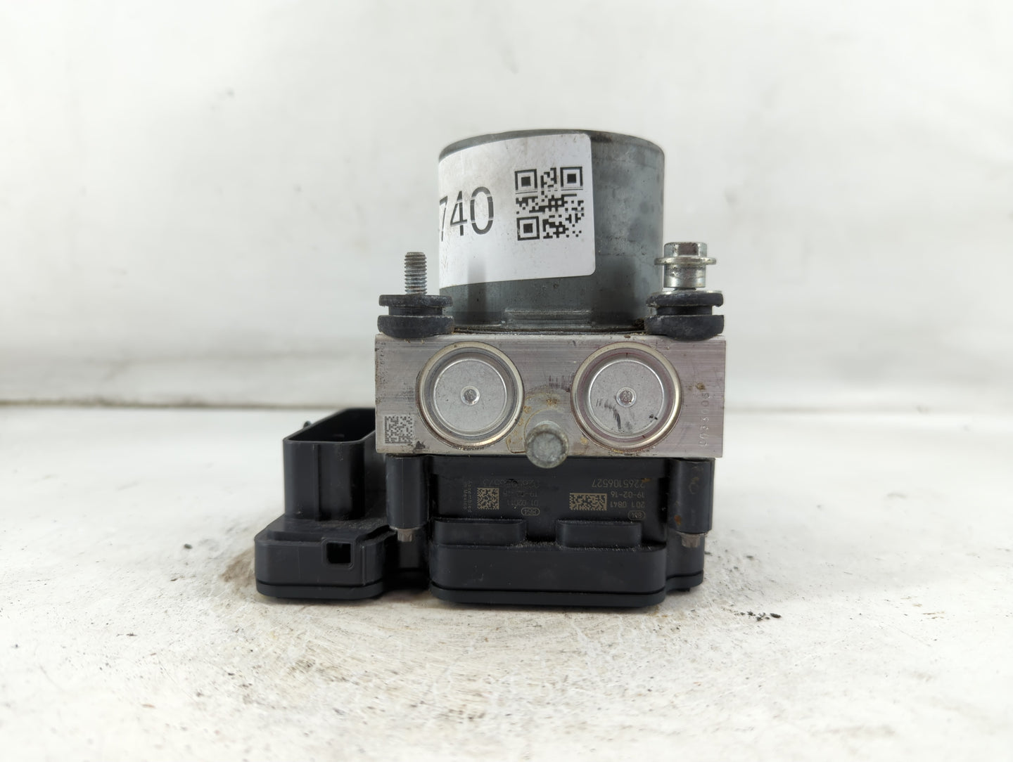2019-2021 Chevrolet Malibu ABS Pump Control Module Replacement P/N:84502888 Fits Fits 2019 2020 2021 OEM Used Auto Parts - O