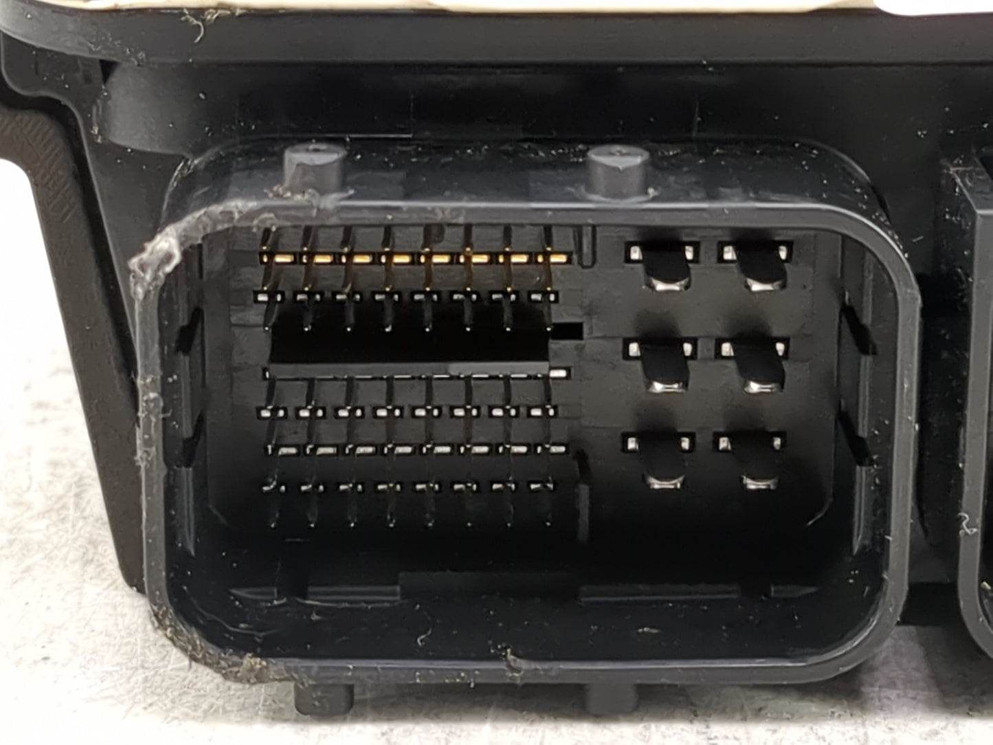 2019 Chevrolet Silv15 PCM Engine Control Computer ECU ECM PCU OEM Fits Fits 2018 2020 2021 OEM Used Auto Parts - Oemusedauto