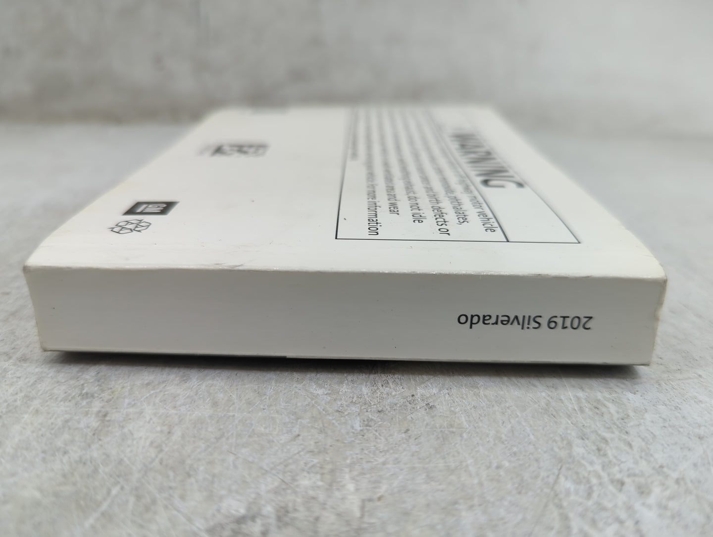 2019 Chevrolet Silverado Owners Manual Book Guide P/N:23400204C OEM Used Auto Parts - Oemusedautoparts1.com