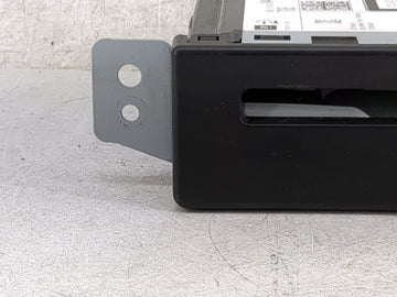 2018 Chevrolet Silverado Radio AM FM Cd Player Receiver Replacement P/N:84016435 Fits Fits 2019 OEM Used Auto Parts