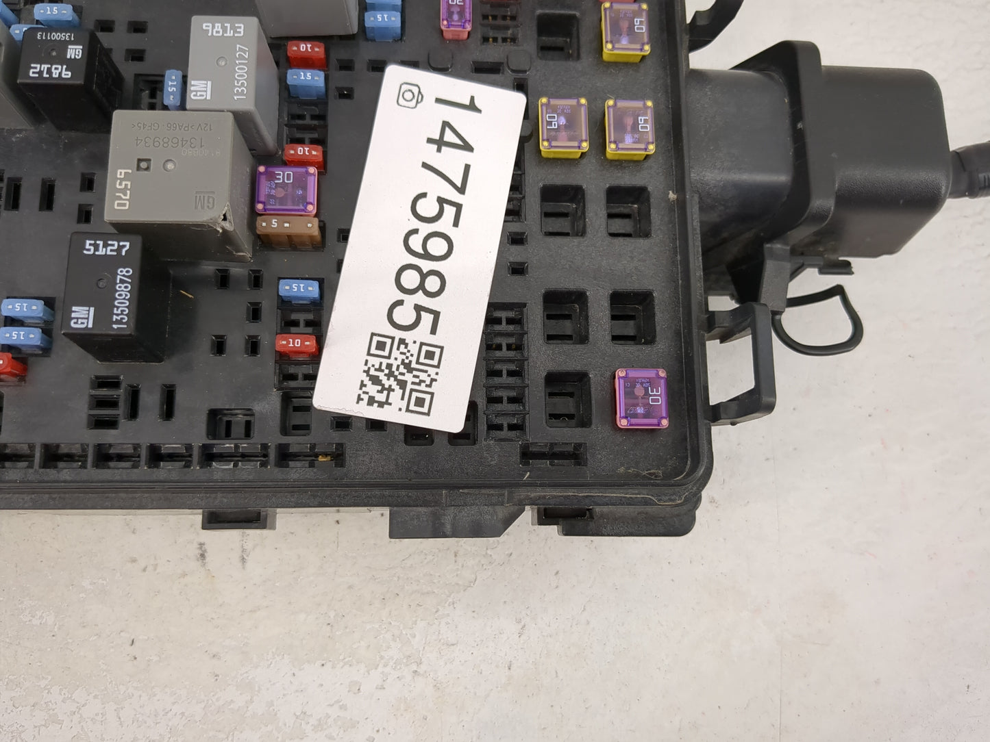 2017-2019 Chevrolet Silverado Fusebox Fuse Box Panel Relay Module P/N:13500114 13500127, 13500113 Fits Fits 2017 2018 2019 O