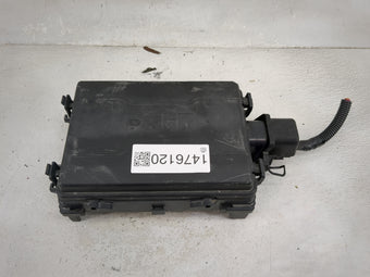 compare product 2019 Chevrolet Silverado Fusebox Fuse Box Panel Relay Module P/N:13500114 13500127, 13508787, 13508878, 14889941 Fits OEM Used Auto Parts