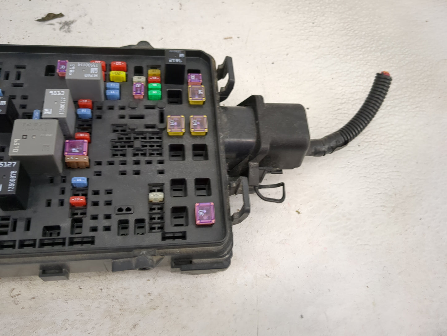 2019 Chevrolet Silverado Fusebox Fuse Box Panel Relay Module P/N:13500114 13500127, 13508787, 13508878, 14889941 Fits OEM Us