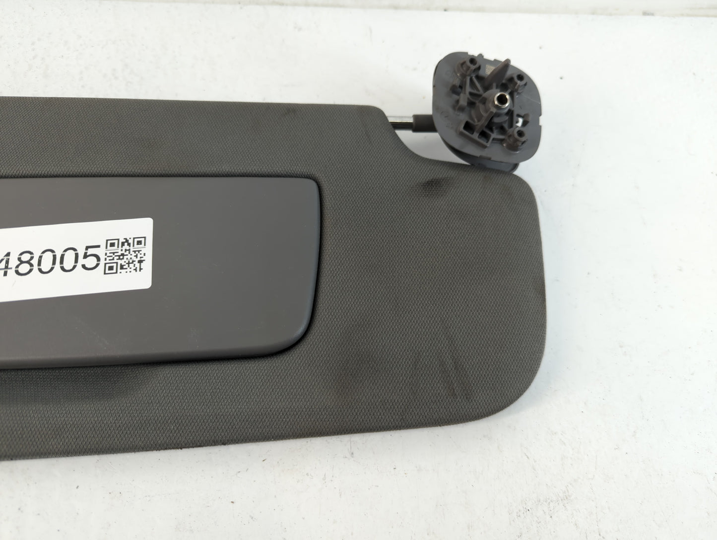 2019-2022 Chevrolet Silverado 1500 Sun Visor Shade Replacement Passenger Right Mirror Fits Fits 2019 2020 2021 2022 OEM Used