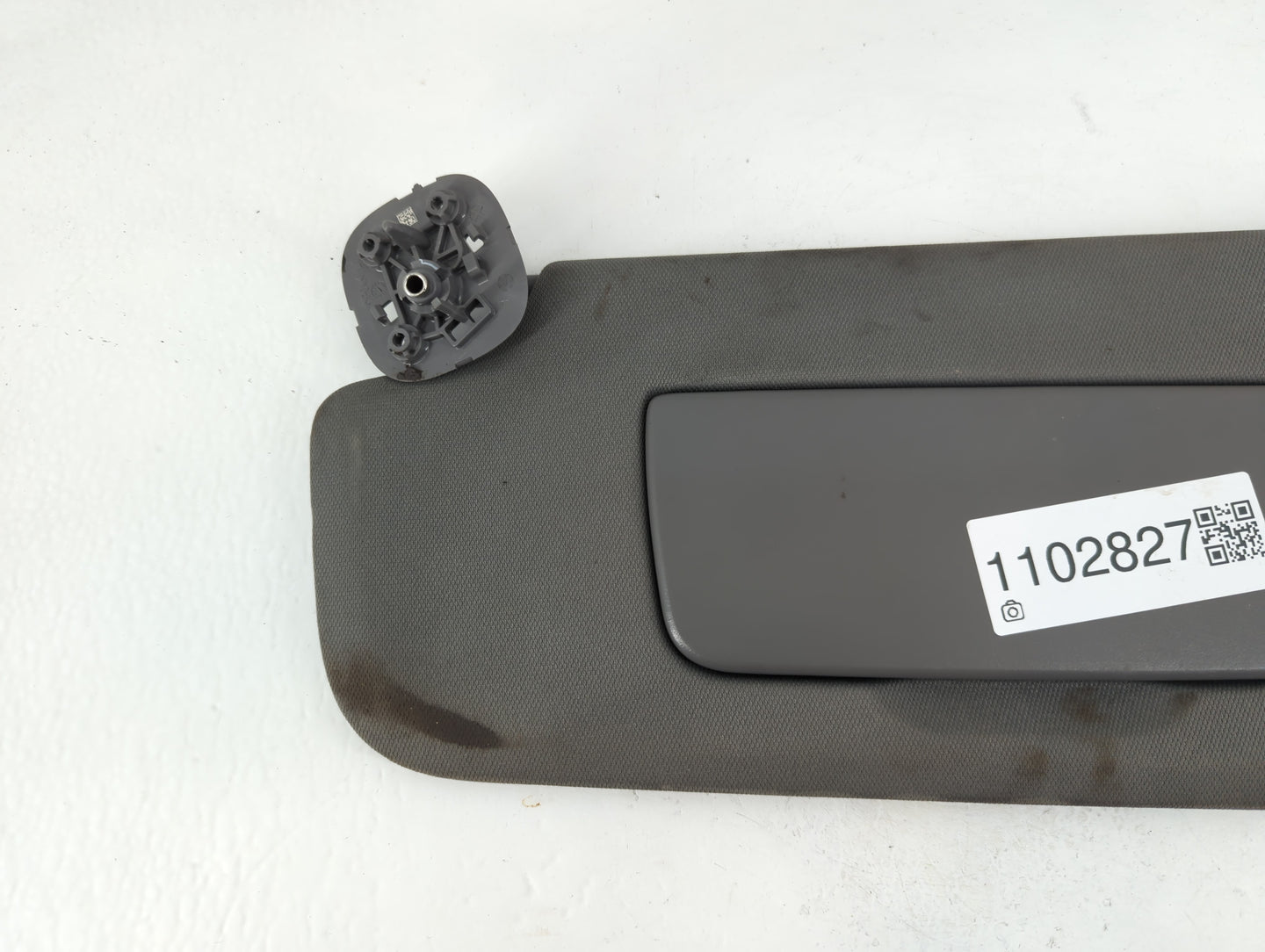 2019-2022 Chevrolet Silverado 1500 Sun Visor Shade Replacement Driver Left Mirror Fits Fits 2019 2020 2021 2022 OEM Used Aut