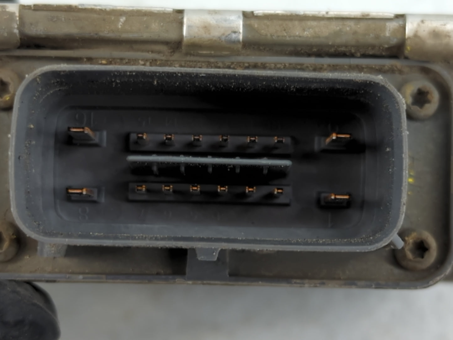2019 Silverado 1500 Chassis Control Module Ccm Bcm Body Control - Oemusedautoparts1.com
