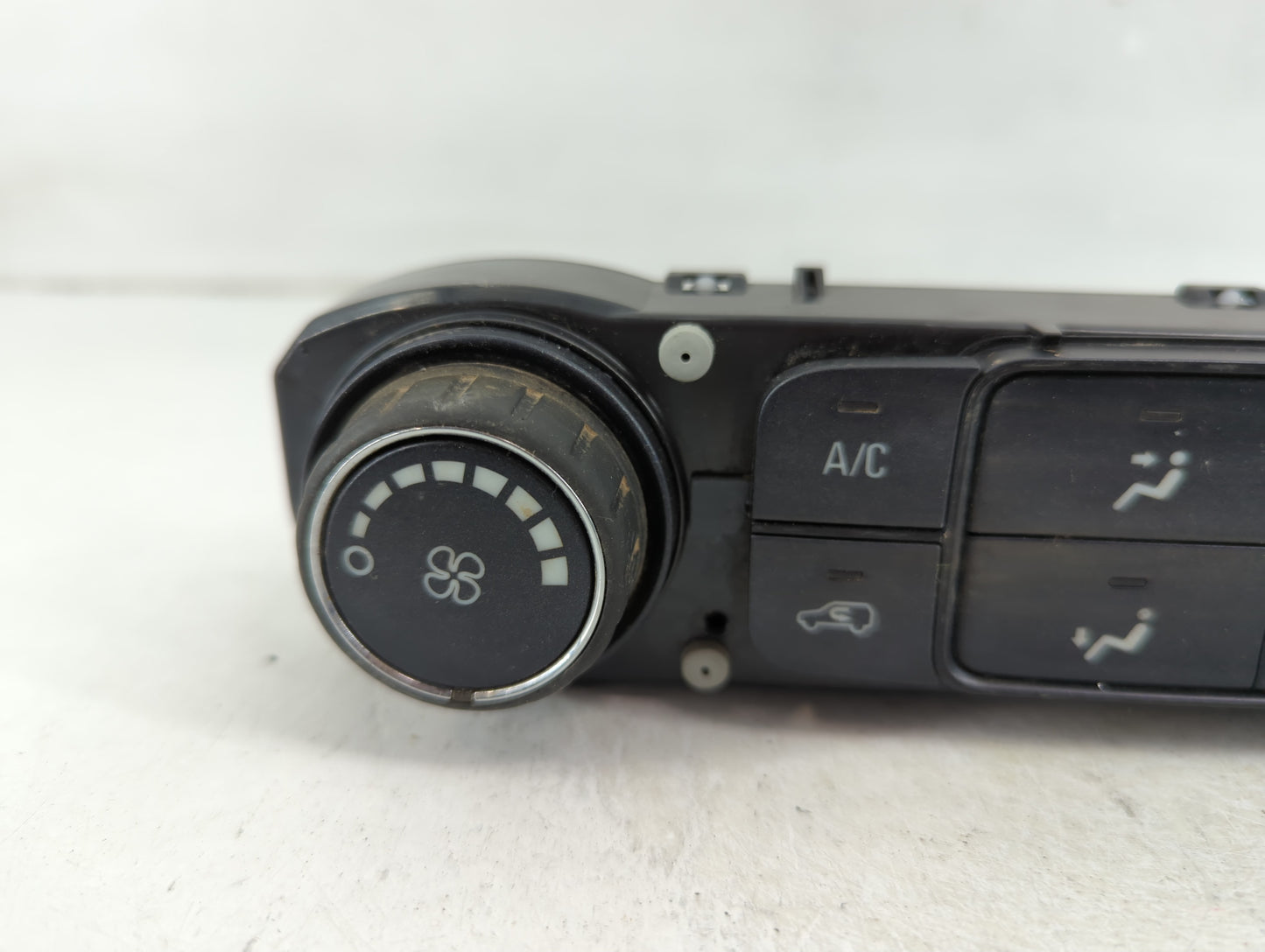 2019-2022 Chevrolet Silverado 1500 Climate Control Module Temperature AC/Heater Replacement P/N:84164475 Fits OEM Used Auto 