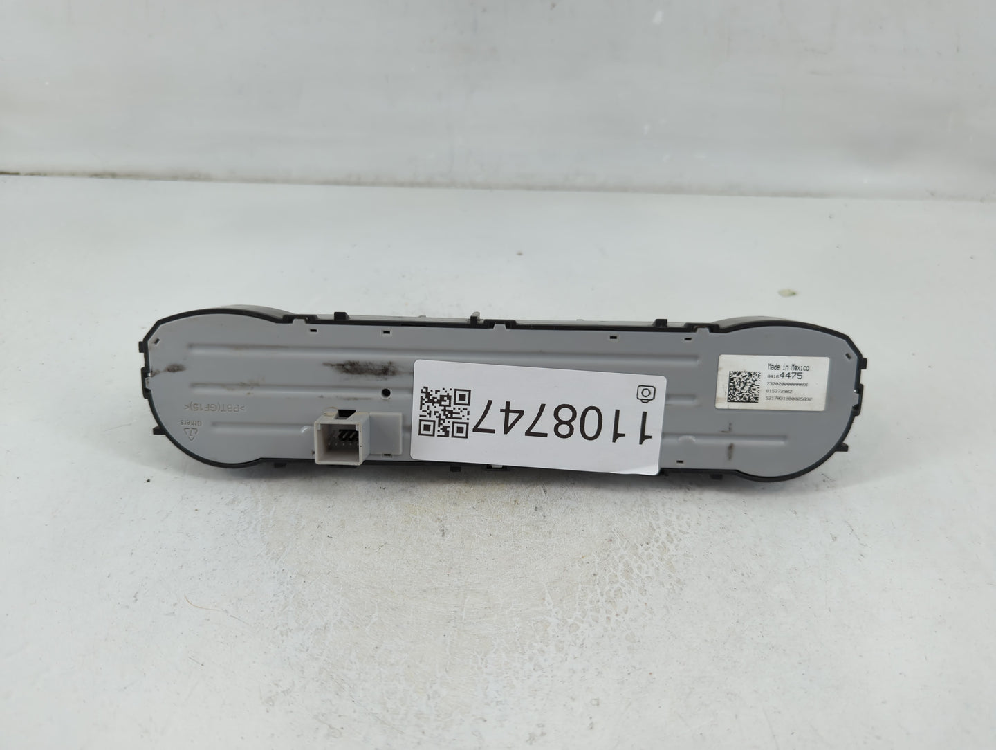 2019-2022 Chevrolet Silverado 1500 Climate Control Module Temperature AC/Heater Replacement P/N:84164475 Fits OEM Used Auto 
