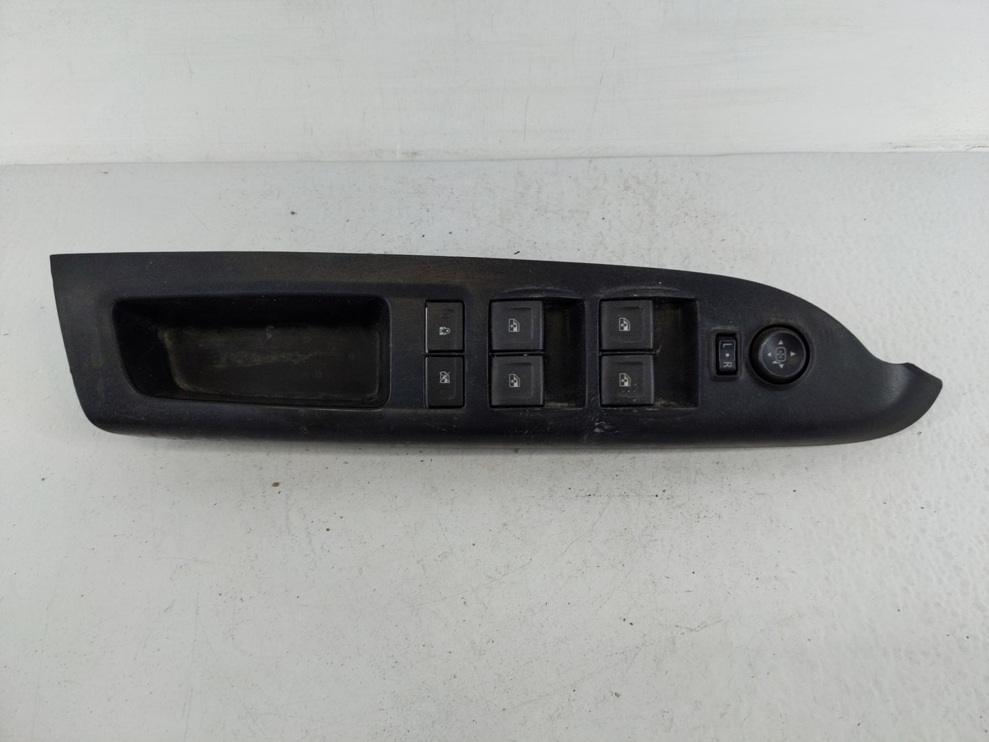 2014-2019 Chevrolet Silverado 1500 Master Power Window Switch Replacement Driver Side Left P/N:23427098 Fits OEM Used Auto P