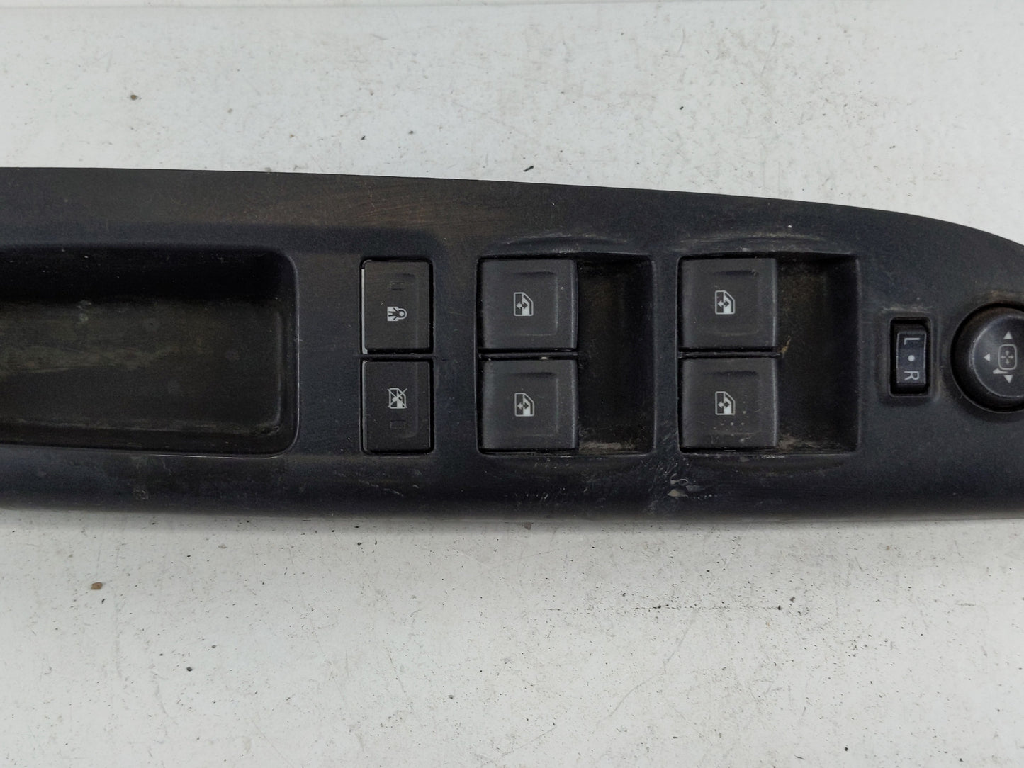 2014-2019 Chevrolet Silverado 1500 Master Power Window Switch Replacement Driver Side Left P/N:23427098 Fits OEM Used Auto P