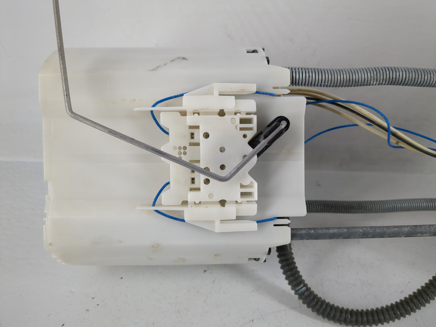 2019-2021 Chevrolet Silverado 1500 Electrical Gas Fuel Pump Assembly - Oemusedautoparts1.com