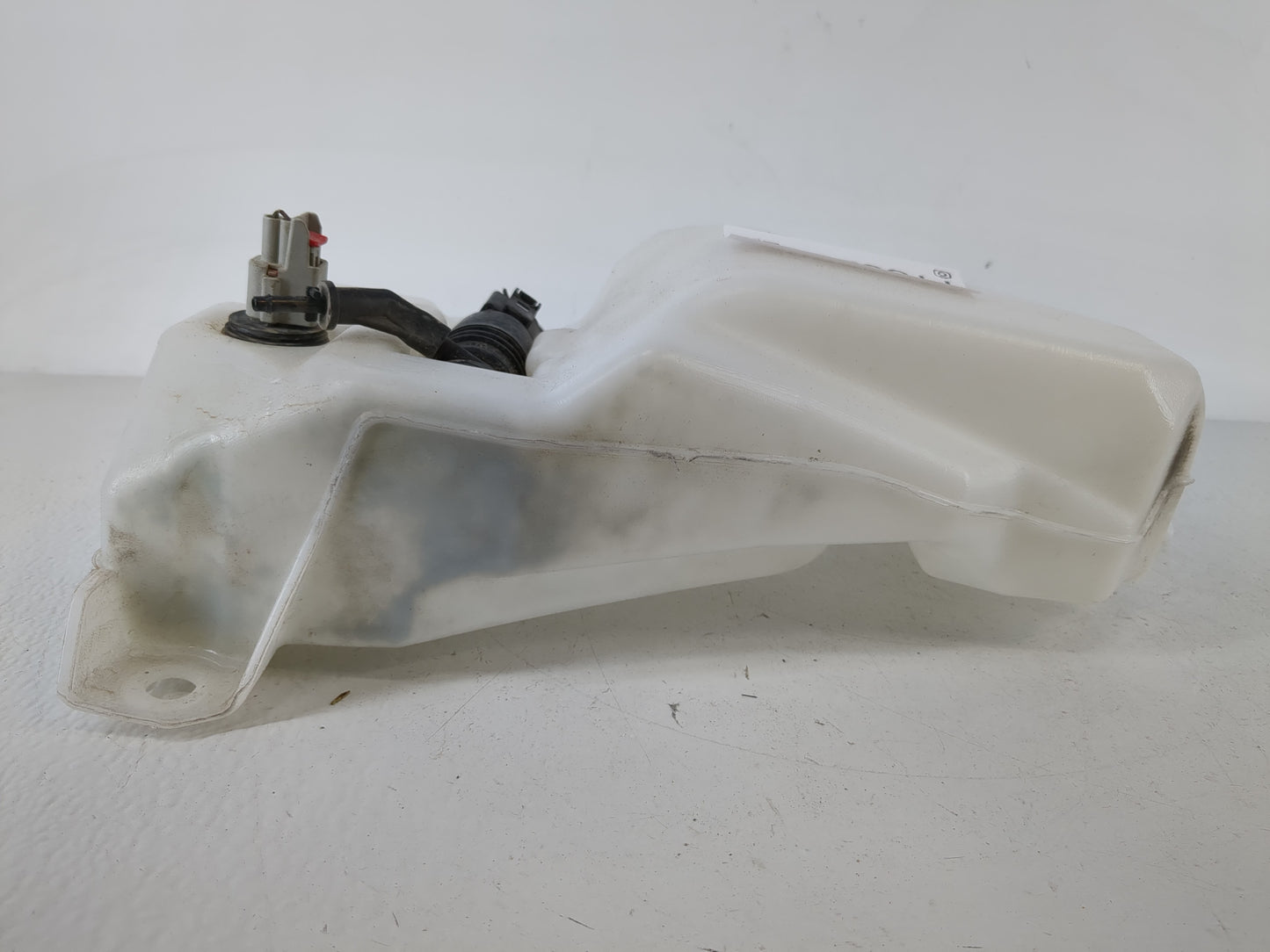 2019 Silverado 1500 Windshield Washer Fluid Reservoir Bottle Oem - Oemusedautoparts1.com
