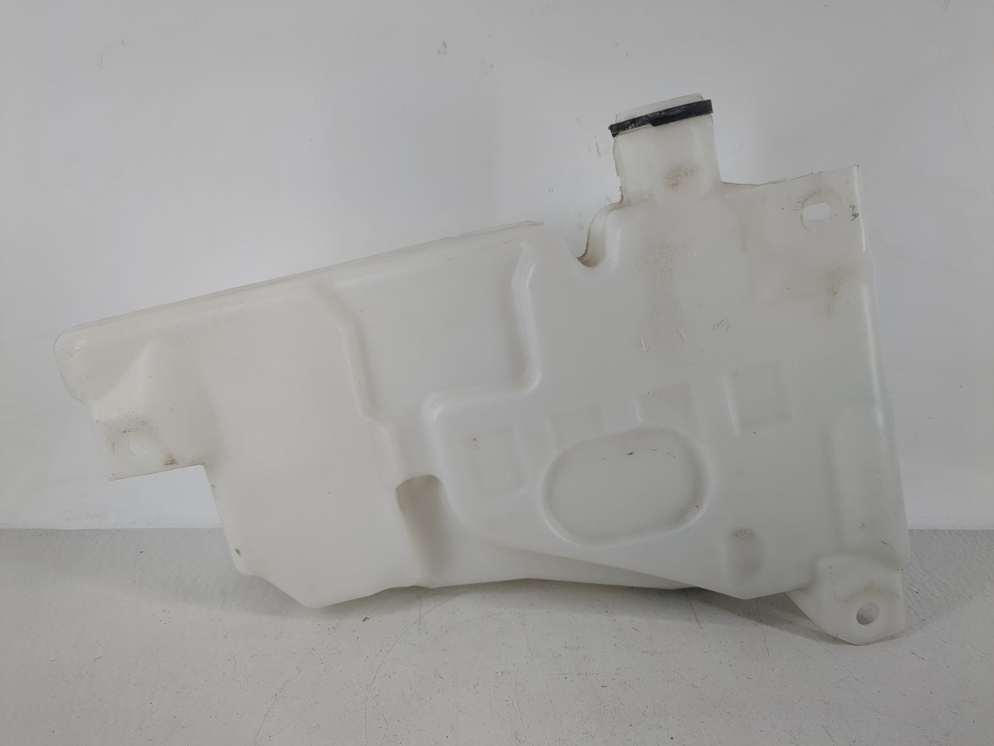 2019 Silverado 1500 Windshield Washer Fluid Reservoir Bottle Oem - Oemusedautoparts1.com