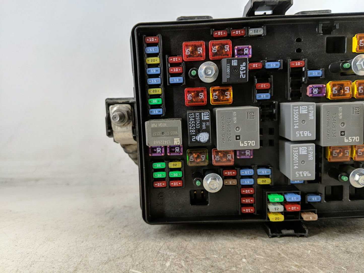 2019-2021 Chevrolet Silverado 1500 Fusebox Fuse Box Panel Relay Module P/N:84594608 01 Fits Fits 2019 2020 2021 OEM Used Aut