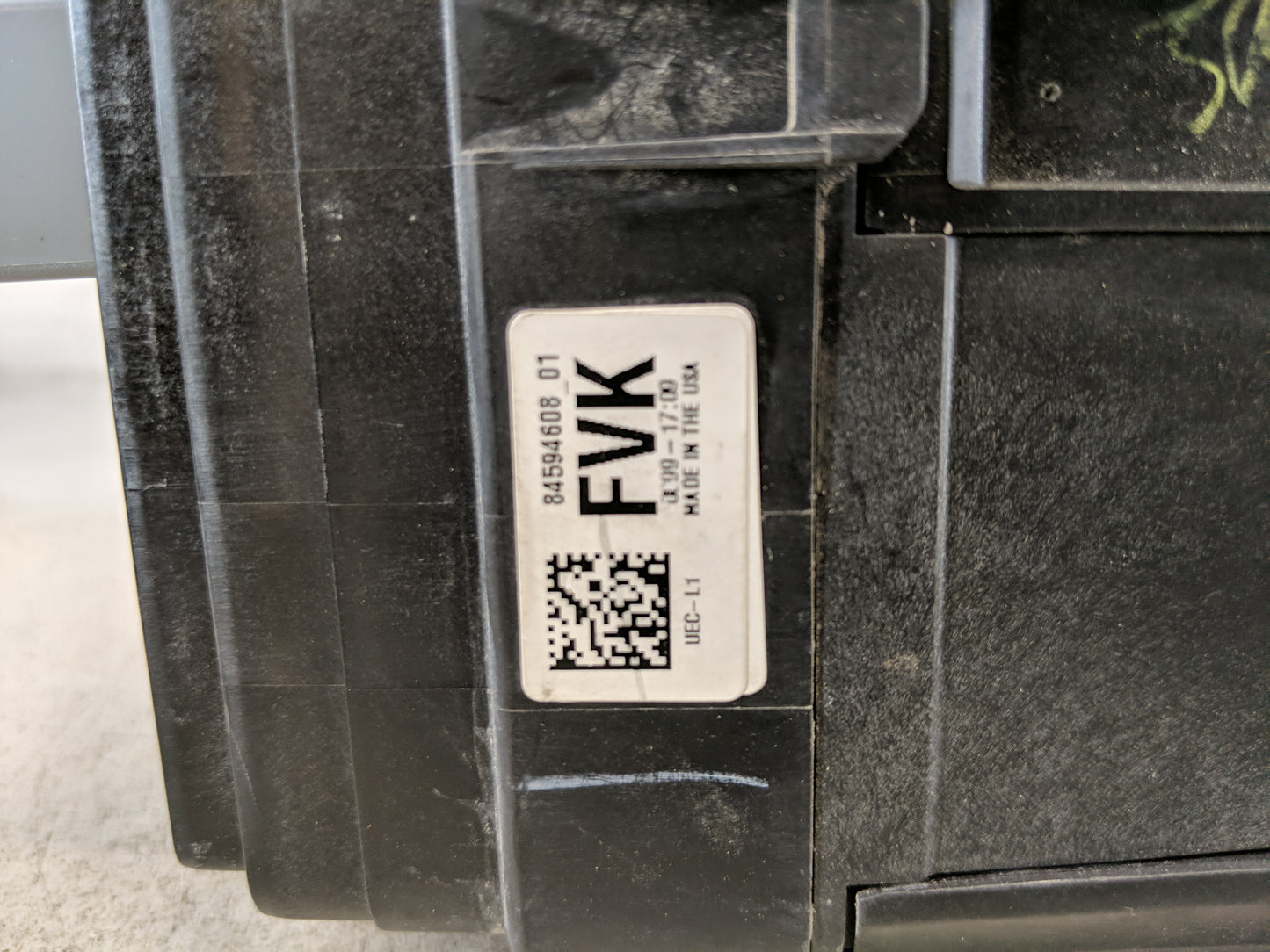 2019-2021 Chevrolet Silverado 1500 Fusebox Fuse Box Panel Relay Module P/N:84594608 01 Fits Fits 2019 2020 2021 OEM Used Aut