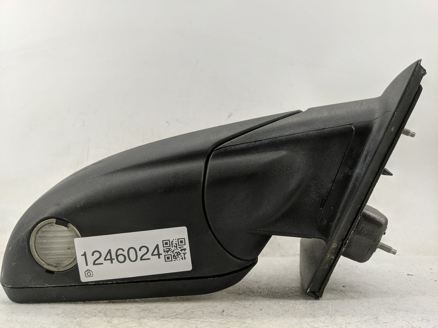 2014-2019 Chevrolet Silverado 1500 Side Mirror Replacement Passenger Right View Door Mirror Fits OEM Used Auto Parts - Oemus