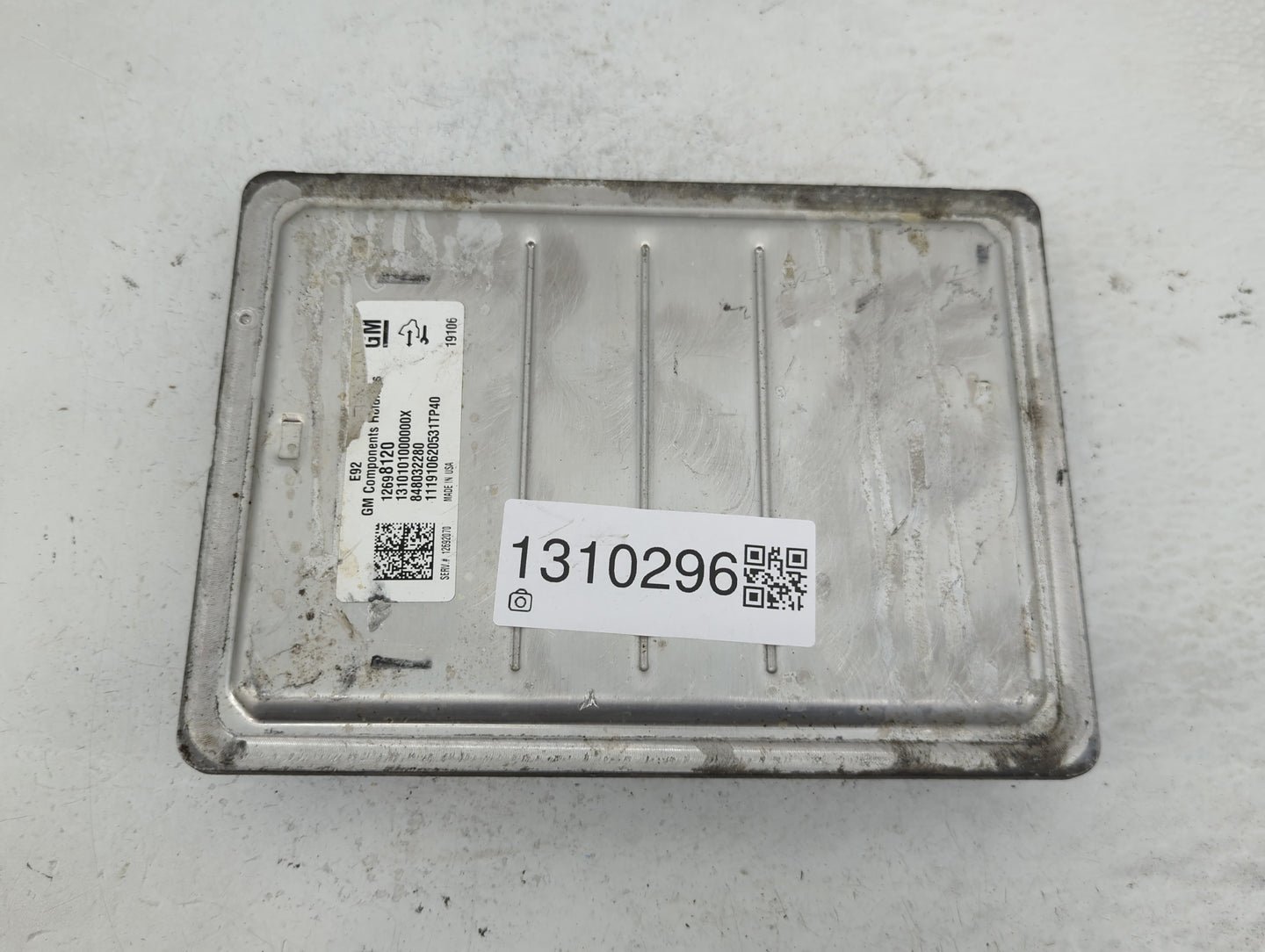 2019-2021 Chevrolet Silverado 1500 PCM Engine Control Computer ECU ECM PCU OEM P/N:12698120 Fits Fits 2019 2020 2021 OEM Use