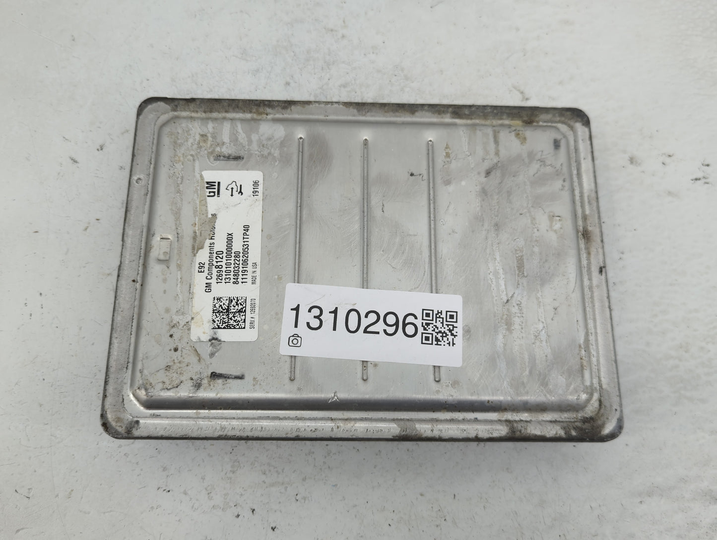 2019-2021 Chevrolet Silverado 1500 PCM Engine Control Computer ECU ECM PCU OEM P/N:12698120 Fits Fits 2019 2020 2021 OEM Use