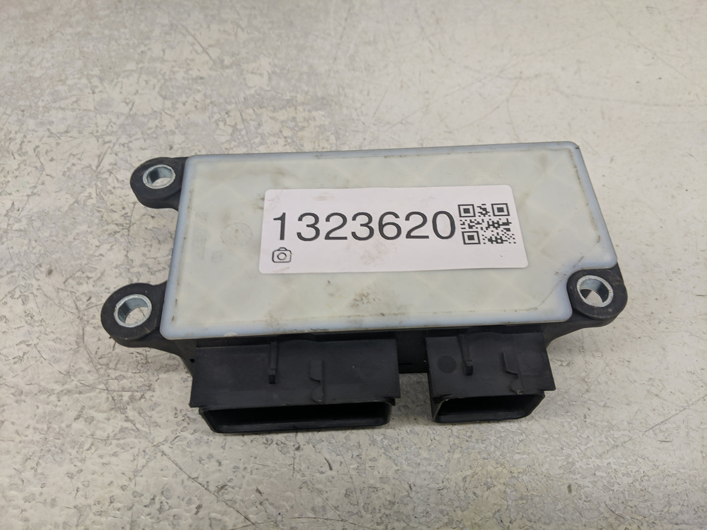 2019 Chevrolet Silverado 1500 PCM Engine Control Computer ECU ECM PCU OEM P/N:811839336 13524221 Fits OEM Used Auto Parts - 