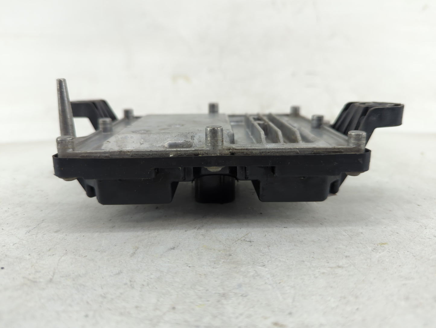 2019-2021 Chevrolet Silverado 1500 PCM Engine Control Computer ECU ECM PCU OEM P/N:621646327 84861288 Fits Fits 2019 2020 20