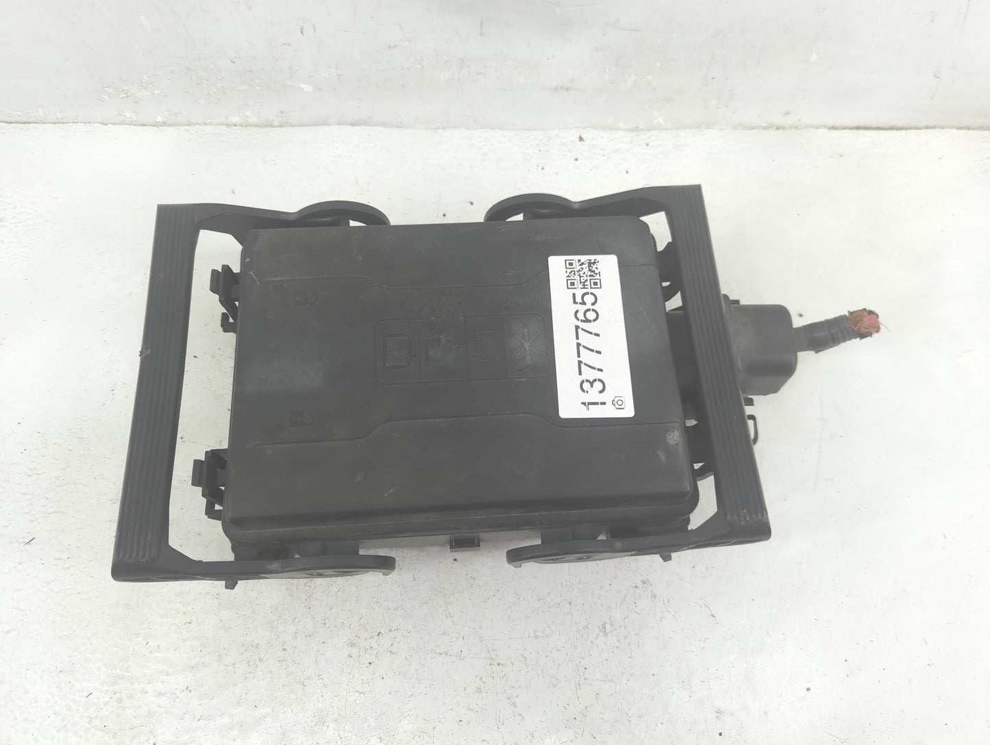 2017-2019 Chevrolet Silverado 1500 Fusebox Fuse Box Panel Relay Module Fits Fits 2017 2018 2019 OEM Used Auto Parts - Oemuse