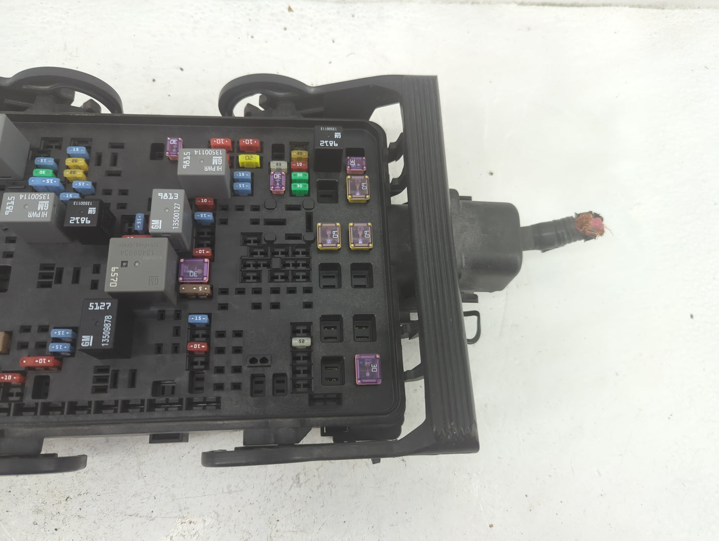 2017-2019 Chevrolet Silverado 1500 Fusebox Fuse Box Panel Relay Module Fits Fits 2017 2018 2019 OEM Used Auto Parts - Oemuse