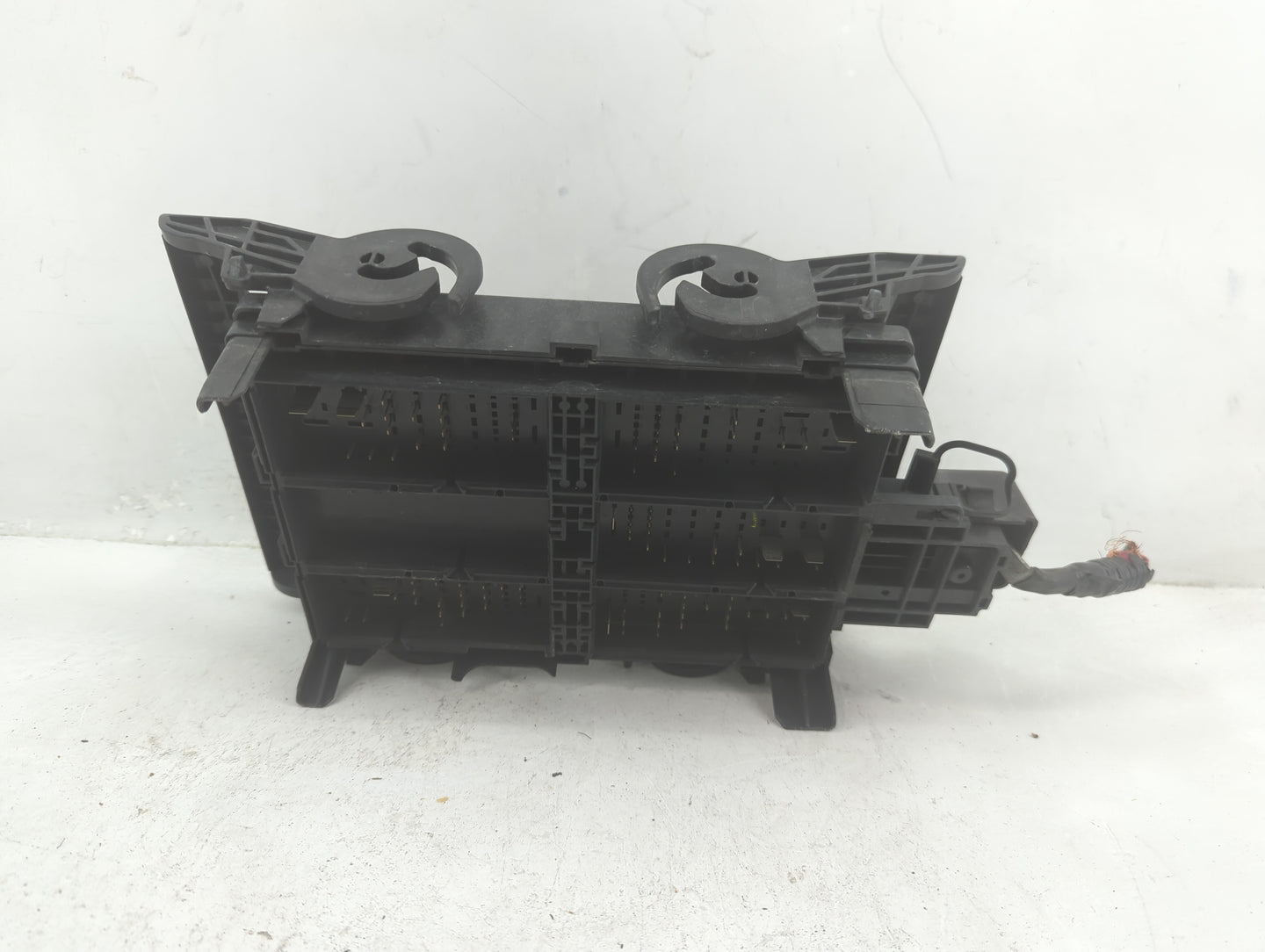 2017-2019 Chevrolet Silverado 1500 Fusebox Fuse Box Panel Relay Module Fits Fits 2017 2018 2019 OEM Used Auto Parts - Oemuse