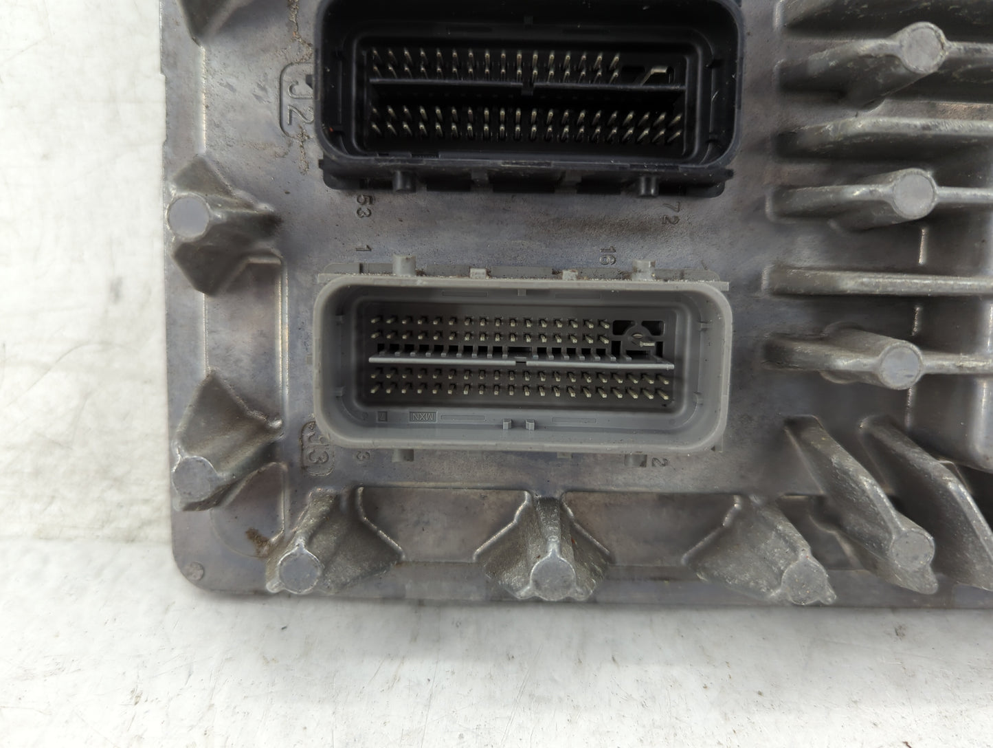 2019 Chevrolet Silverado 1500 PCM Engine Control Computer ECU ECM PCU OEM P/N:12695211 Fits Fits 2018 2020 2021 OEM Used Aut