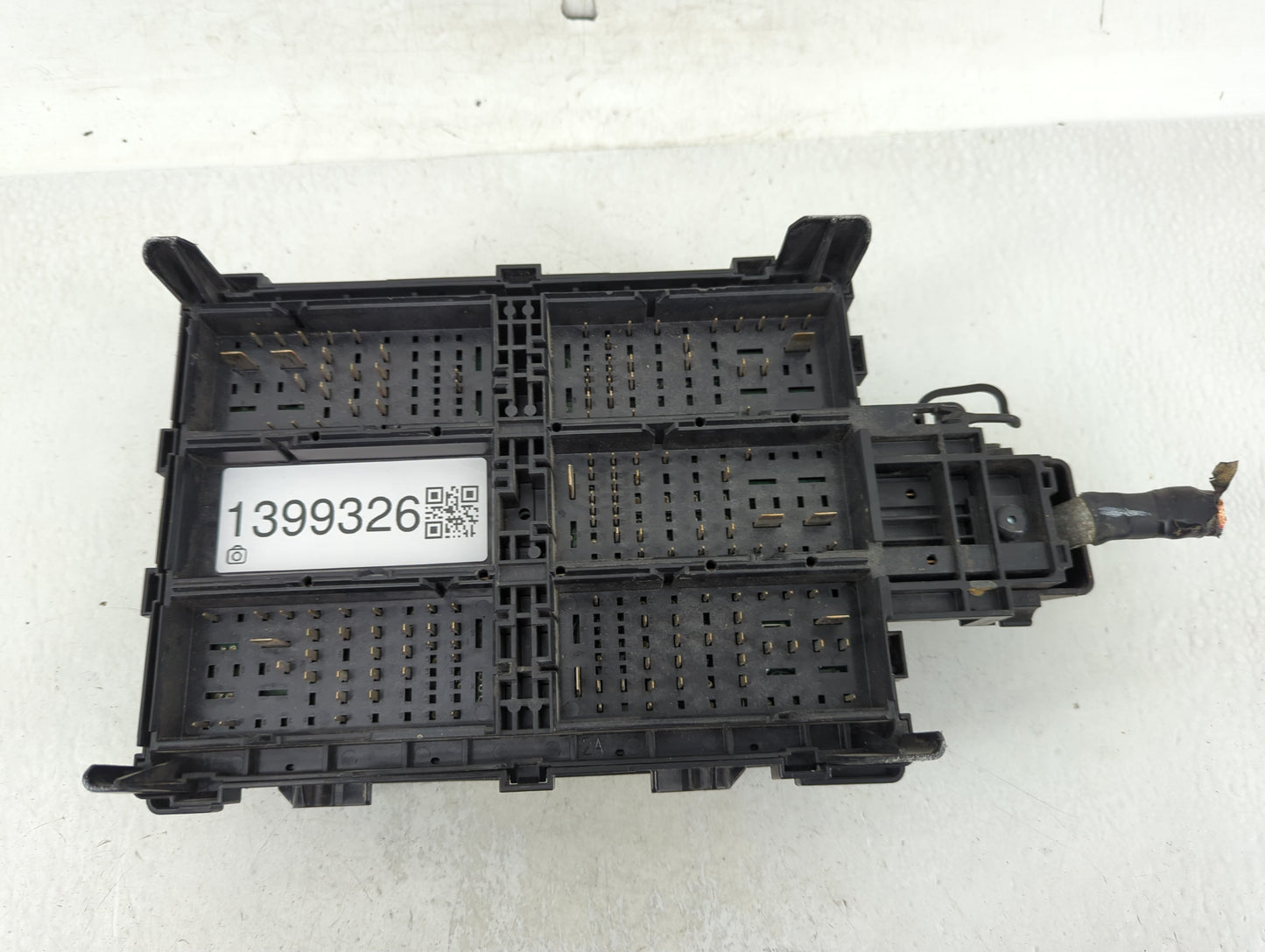 2017-2019 Chevrolet Silverado 1500 Fusebox Fuse Box Panel Relay Module P/N:84303175 Fits Fits 2017 2018 2019 OEM Used Auto P