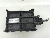 2017-2019 Chevrolet Silverado 1500 Fusebox Fuse Box Panel Relay Module P/N:84303175 Fits Fits 2017 2018 2019 OEM Used Auto P
