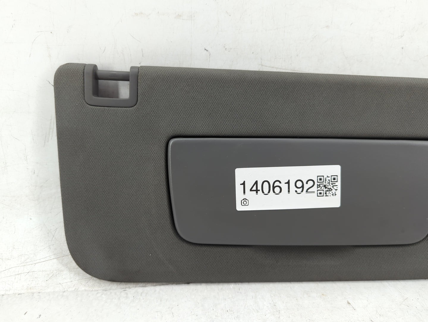 2019-2022 Chevrolet Silverado 1500 Sun Visor Shade Replacement Passenger Right Mirror Fits Fits 2019 2020 2021 2022 OEM Used