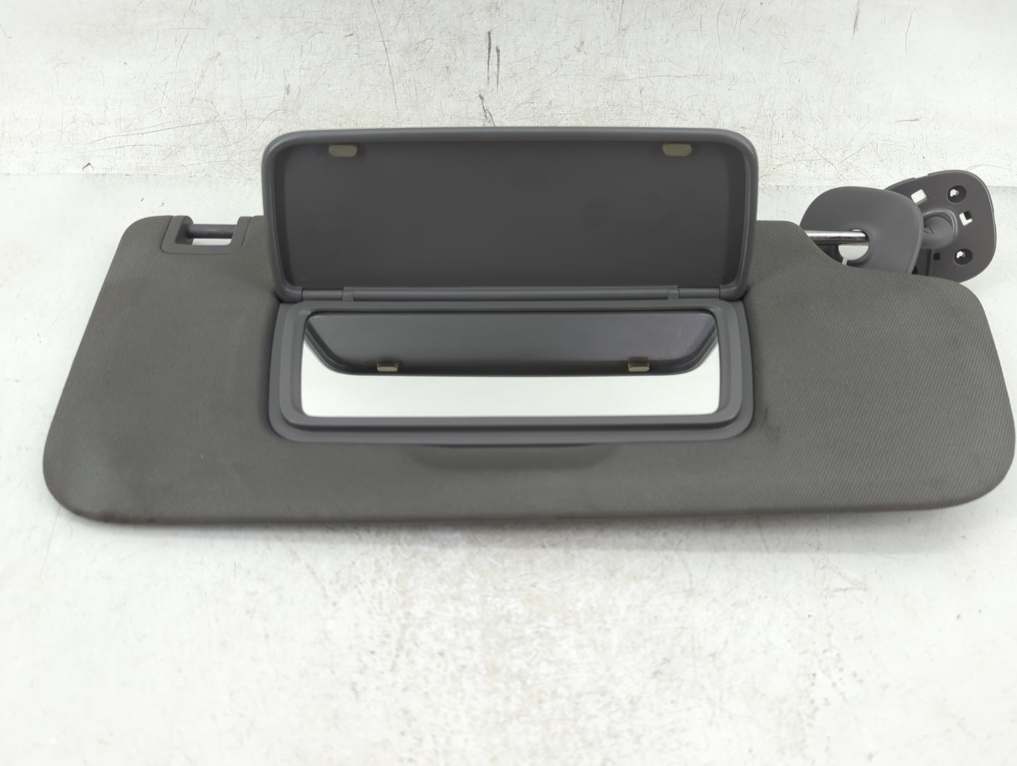 2019-2022 Chevrolet Silverado 1500 Sun Visor Shade Replacement Passenger Right Mirror Fits Fits 2019 2020 2021 2022 OEM Used