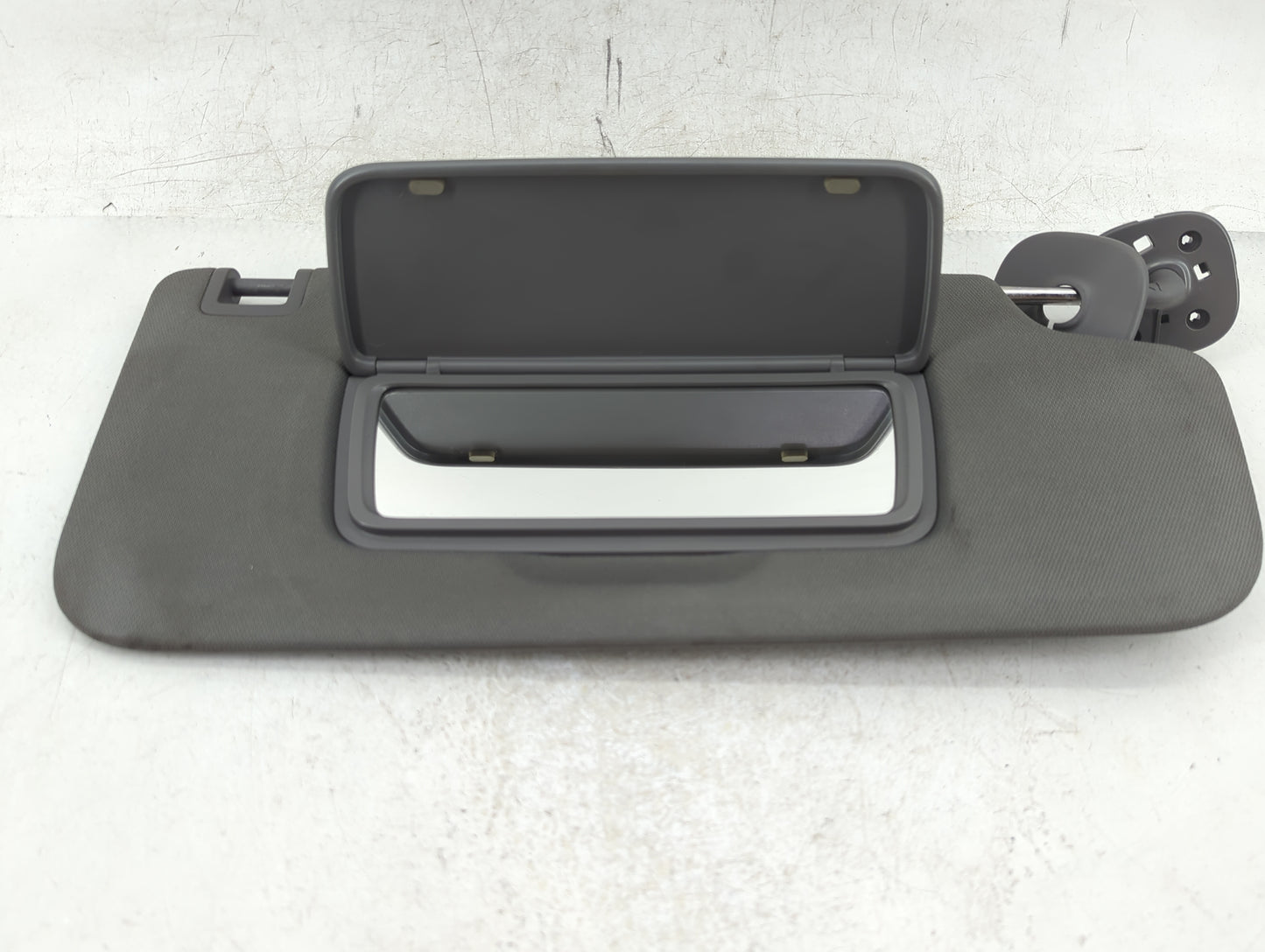 2019-2022 Chevrolet Silverado 1500 Sun Visor Shade Replacement Passenger Right Mirror Fits Fits 2019 2020 2021 2022 OEM Used