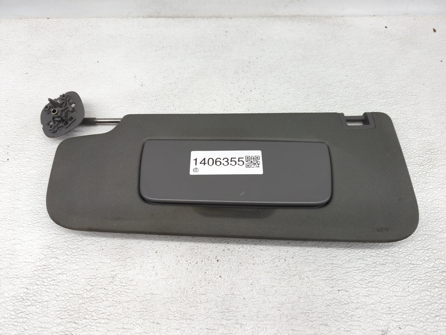 2019-2022 Chevrolet Silverado 1500 Sun Visor Shade Replacement Driver Left Mirror Fits Fits 2019 2020 2021 2022 OEM Used Aut