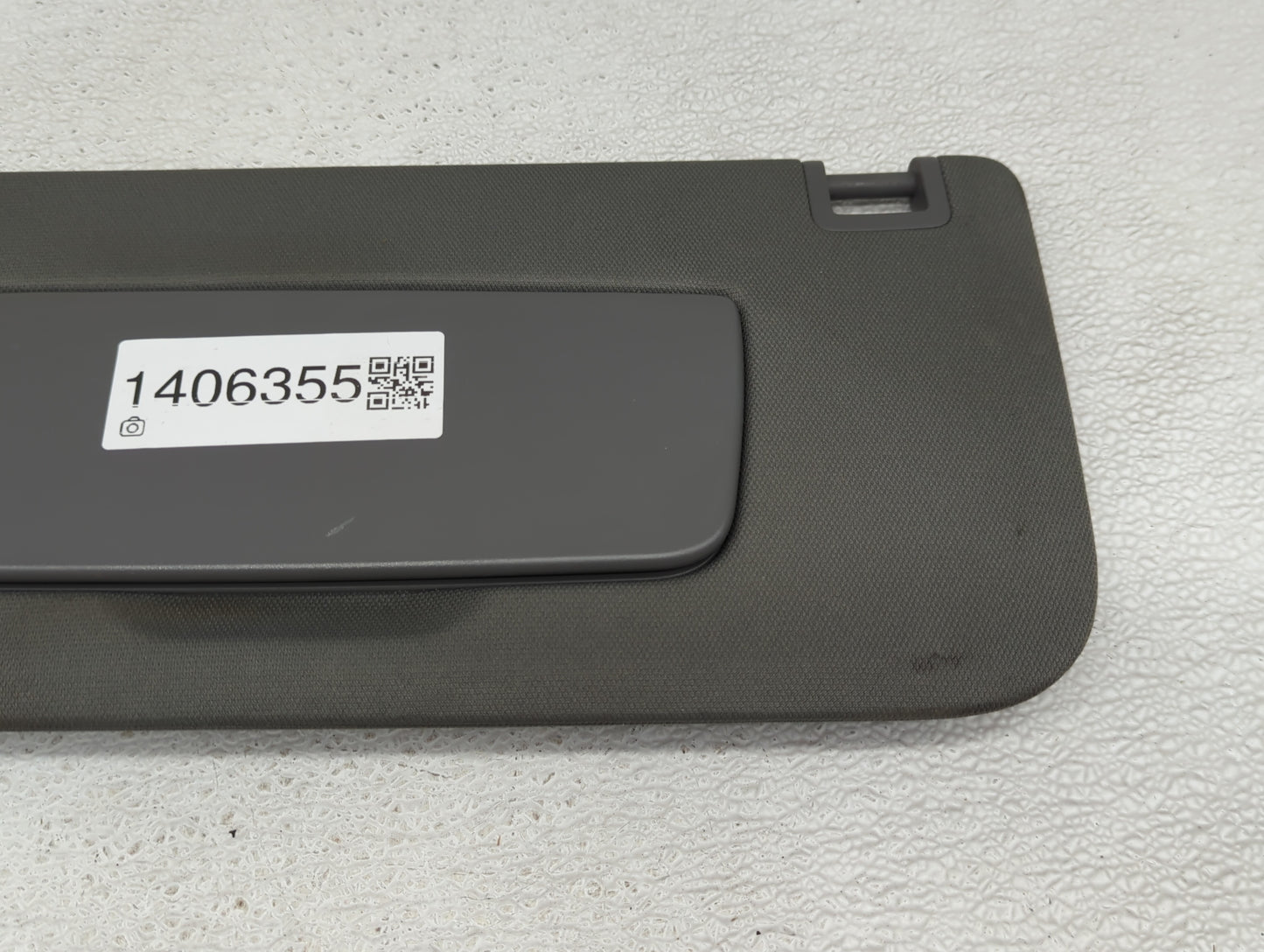 2019-2022 Chevrolet Silverado 1500 Sun Visor Shade Replacement Driver Left Mirror Fits Fits 2019 2020 2021 2022 OEM Used Aut