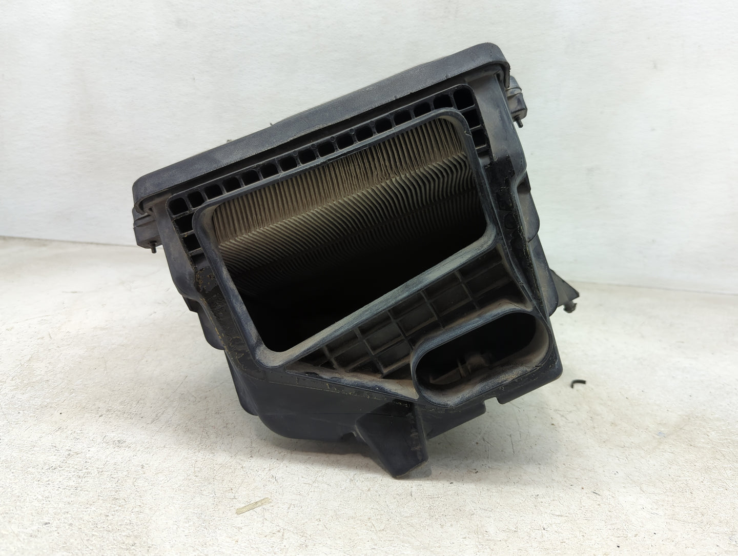 2017-2019 Chevrolet Silverado 1500 Air Cleaner Intake-duct Hose Tube - Oemusedautoparts1.com