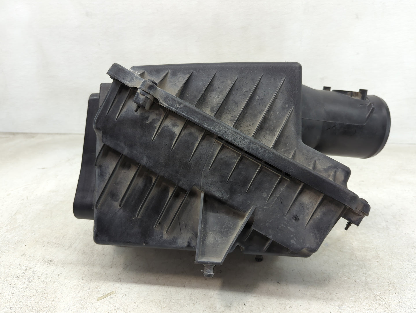 2017-2019 Chevrolet Silverado 1500 Air Cleaner Intake-duct Hose Tube - Oemusedautoparts1.com