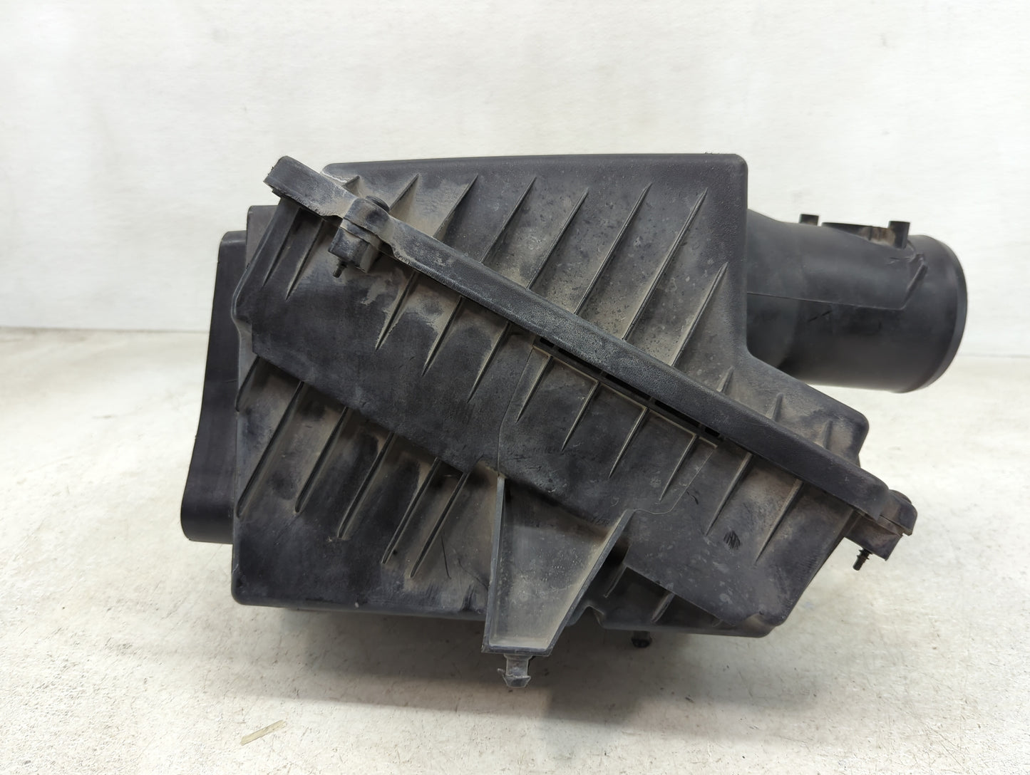 2017-2019 Chevrolet Silverado 1500 Air Cleaner Intake-duct Hose Tube - Oemusedautoparts1.com