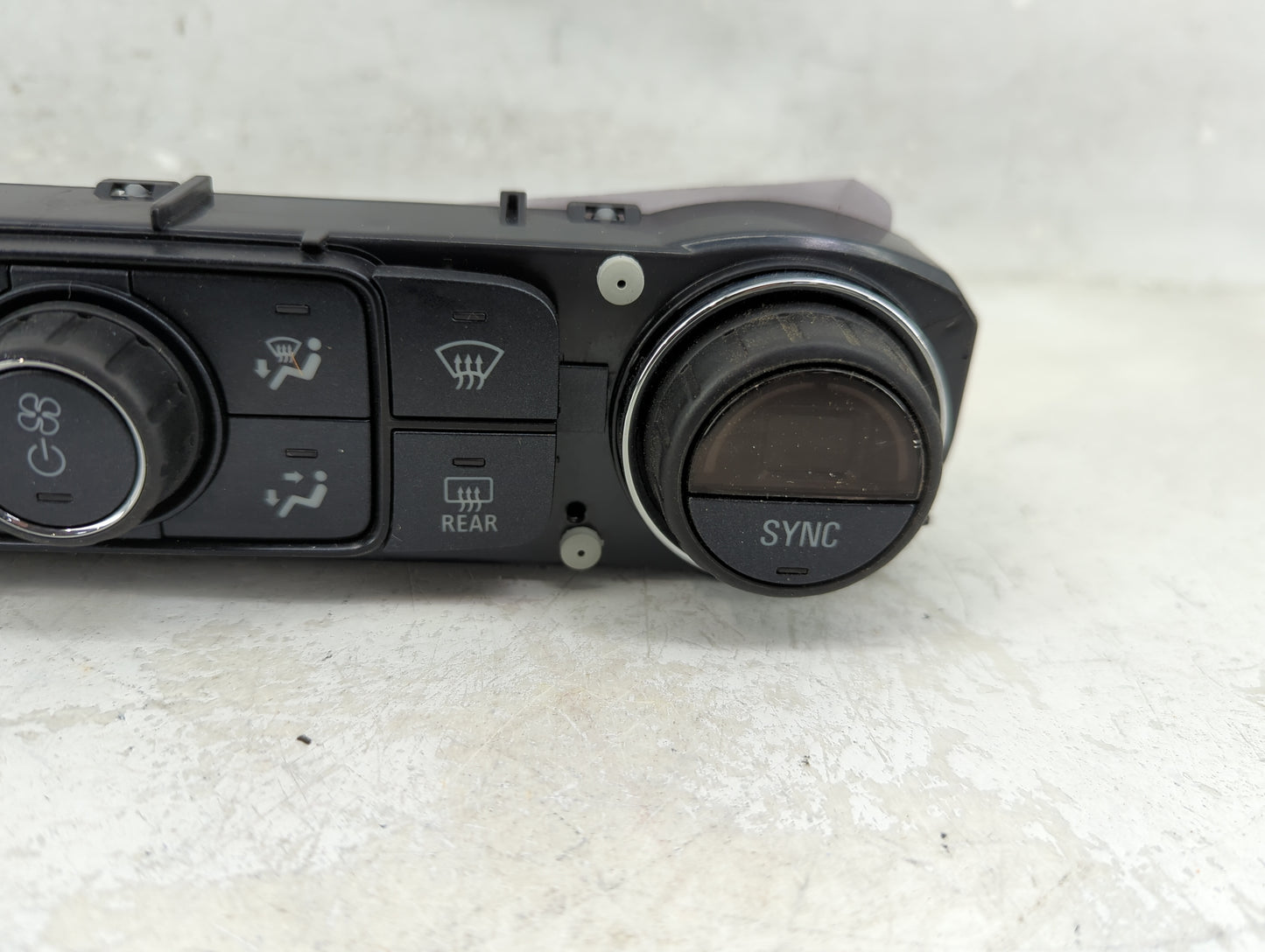 2014-2019 Chevrolet Silverado 1500 Climate Control Module Temperature AC/Heater Replacement P/N:84258729 Fits OEM Used Auto 