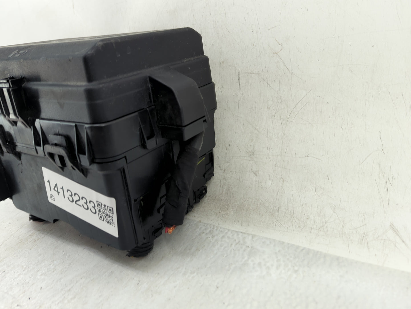 2019-2021 Chevrolet Silverado 1500 Fusebox Fuse Box Panel Relay Module Fits Fits 2019 2020 2021 OEM Used Auto Parts - Oemuse