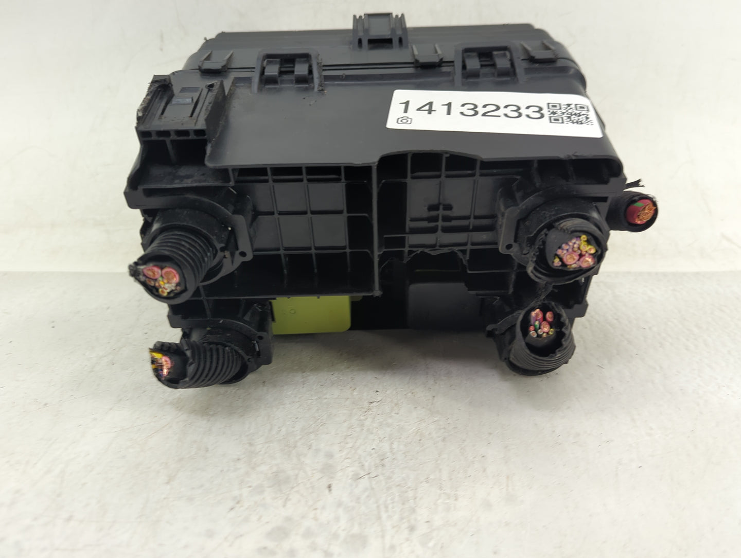 2019-2021 Chevrolet Silverado 1500 Fusebox Fuse Box Panel Relay Module Fits Fits 2019 2020 2021 OEM Used Auto Parts - Oemuse