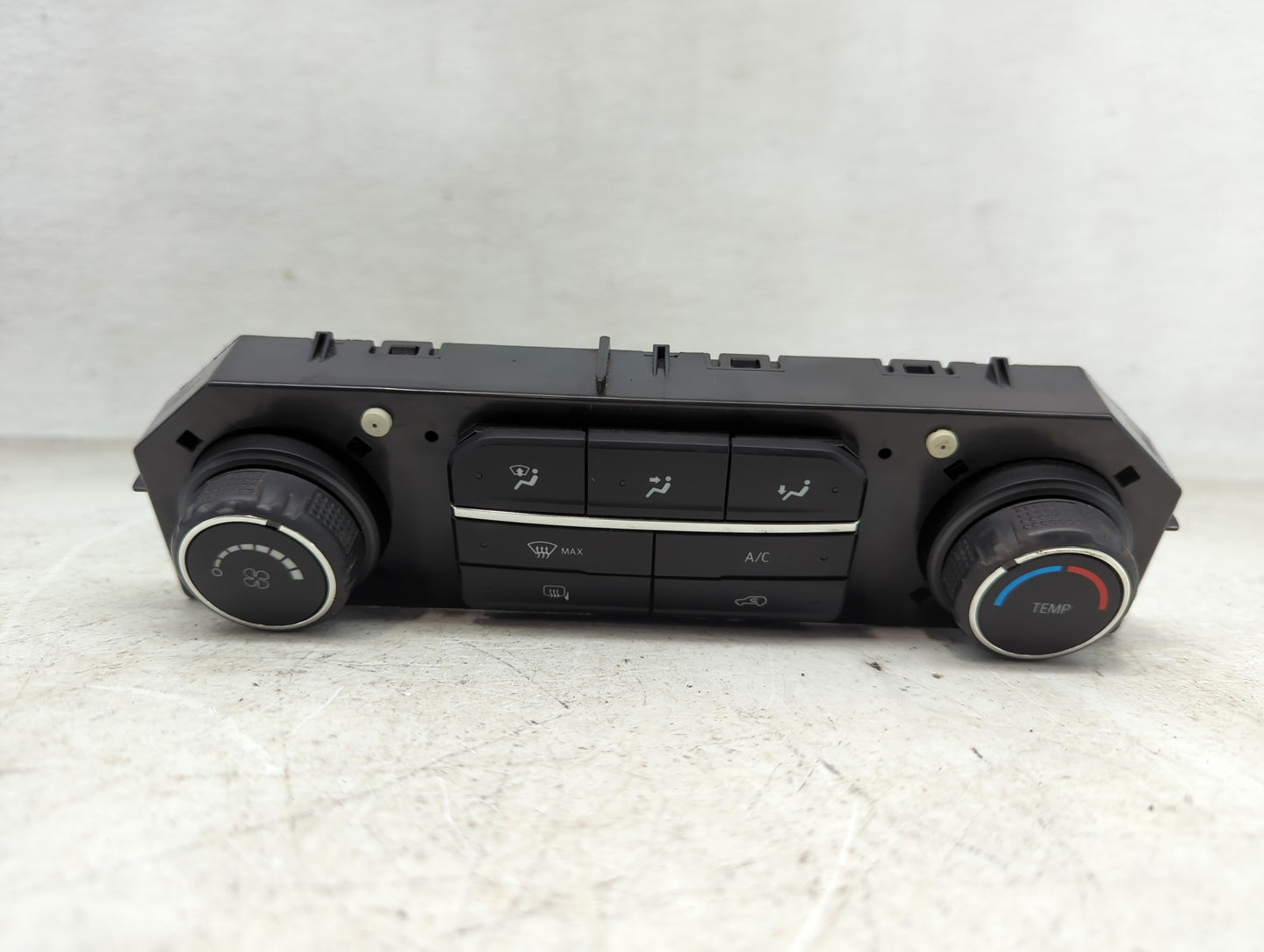 2019-2022 Chevrolet Silverado 1500 Climate Control Module Temperature AC/Heater Replacement P/N:84542733 Fits OEM Used Auto 