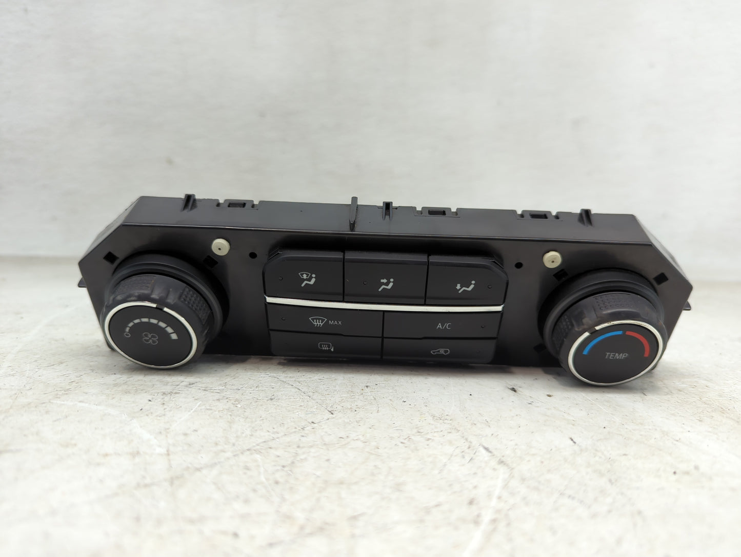 2019-2022 Chevrolet Silverado 1500 Climate Control Module Temperature AC/Heater Replacement P/N:84542733 Fits OEM Used Auto 
