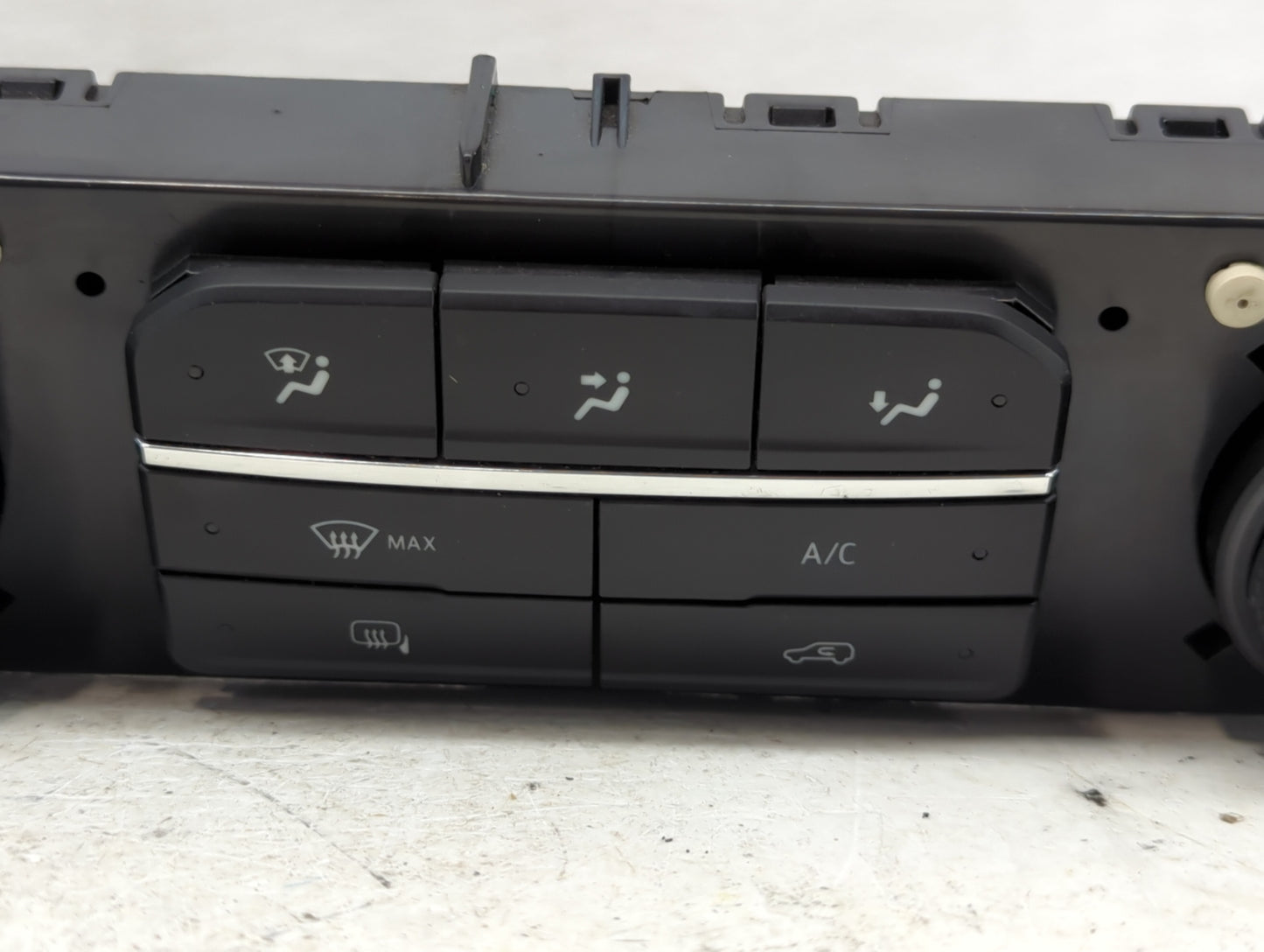 2019-2022 Chevrolet Silverado 1500 Climate Control Module Temperature AC/Heater Replacement P/N:84542733 Fits OEM Used Auto 