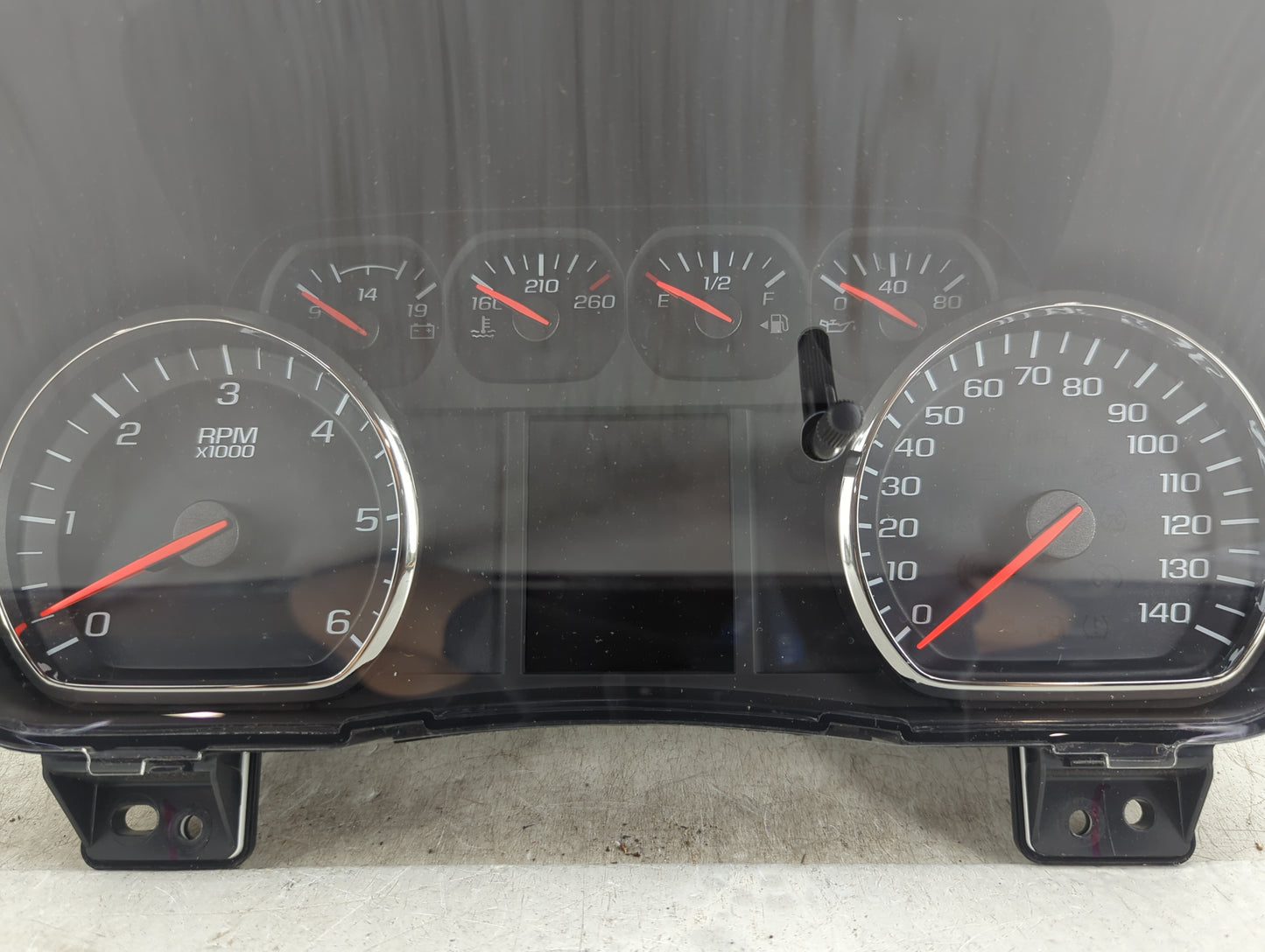 2018-2019 Chevrolet Silverado 1500 Instrument Cluster Speedometer Gauges P/N:84597912 Fits Fits 2018 2019 2020 OEM Used Auto