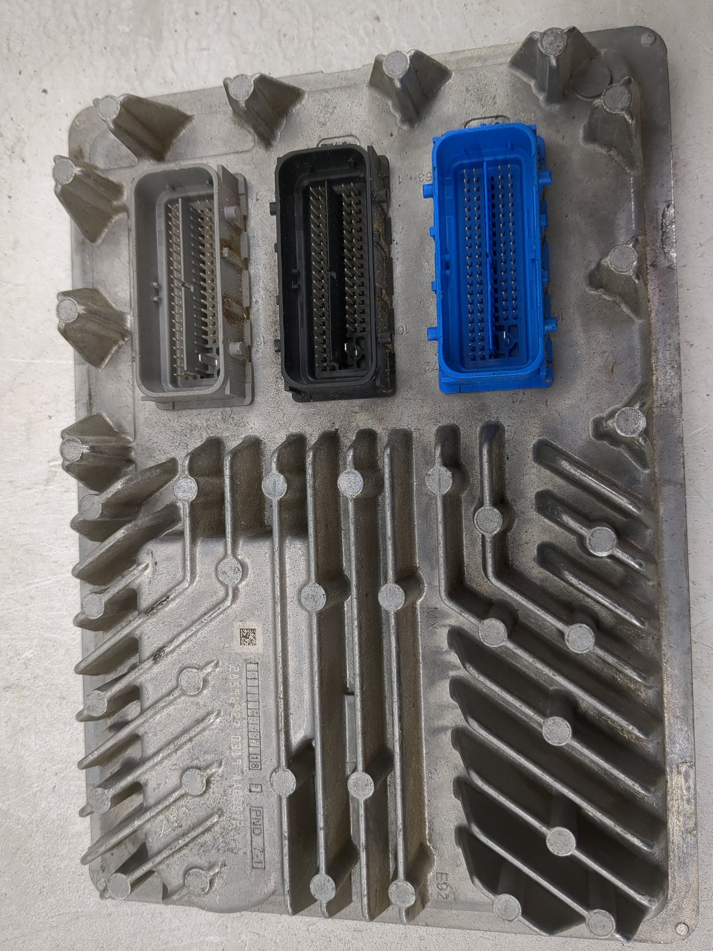 2019-2021 Chevrolet Silverado 1500 PCM Engine Control Computer ECU ECM PCU OEM P/N:12698120 Fits Fits 2019 2020 2021 OEM Use